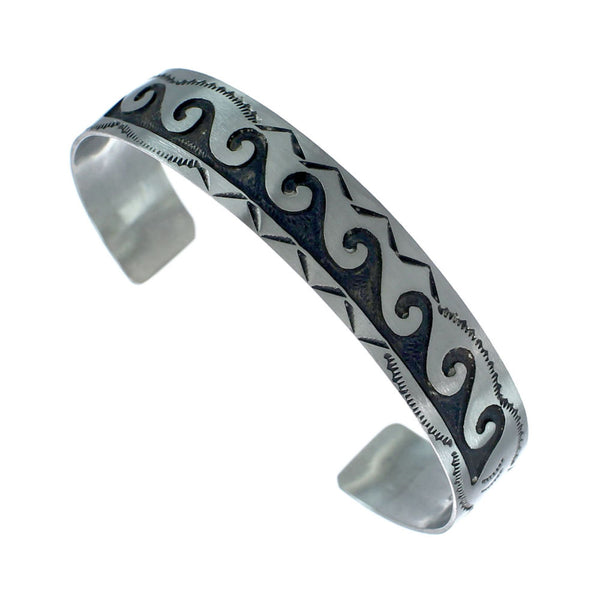 Native American Navajo Water Wave Sterling Silver Cuff Bracelet JX130595